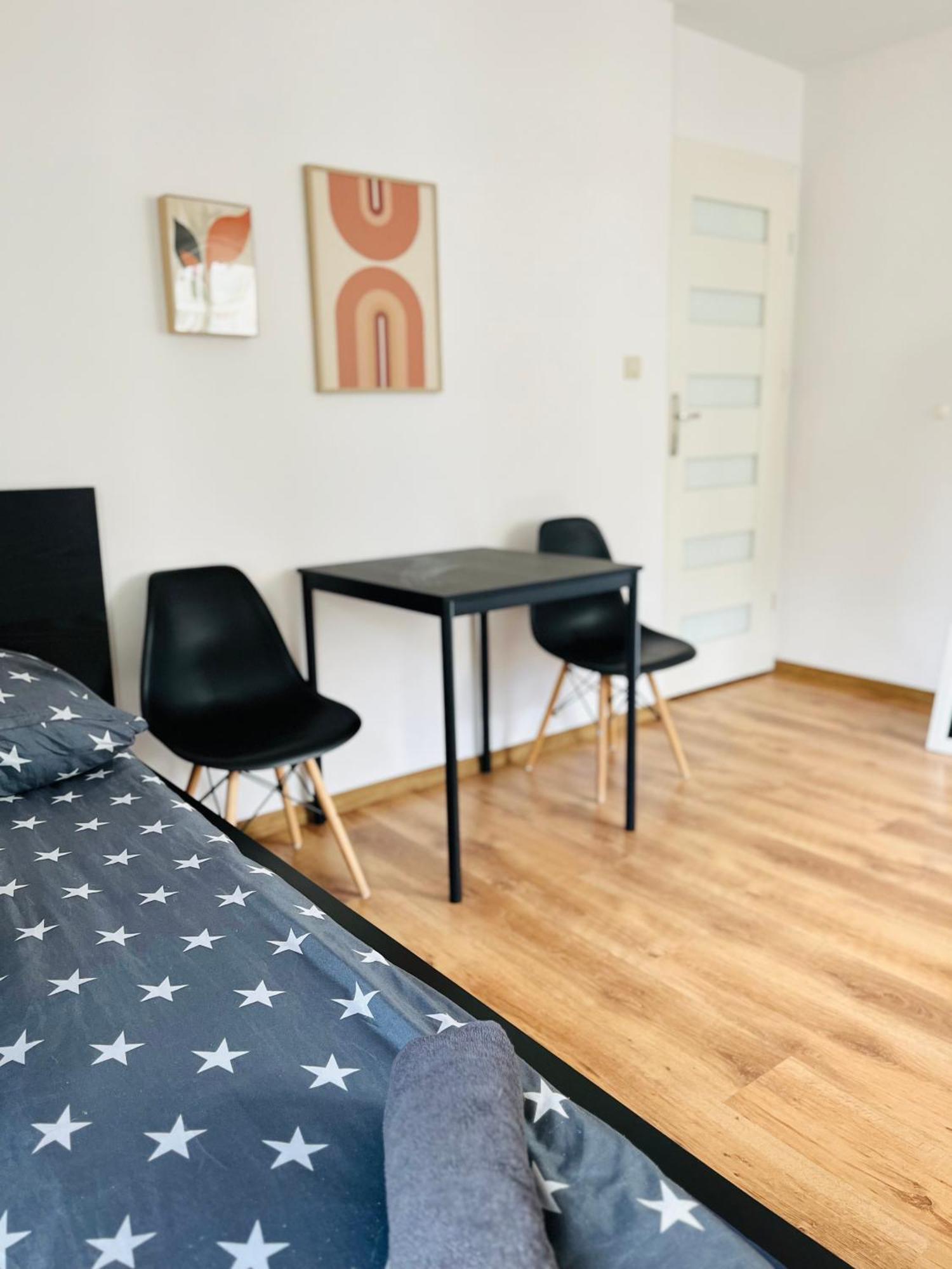 Rooms In Warsaw - C106B المظهر الخارجي الصورة