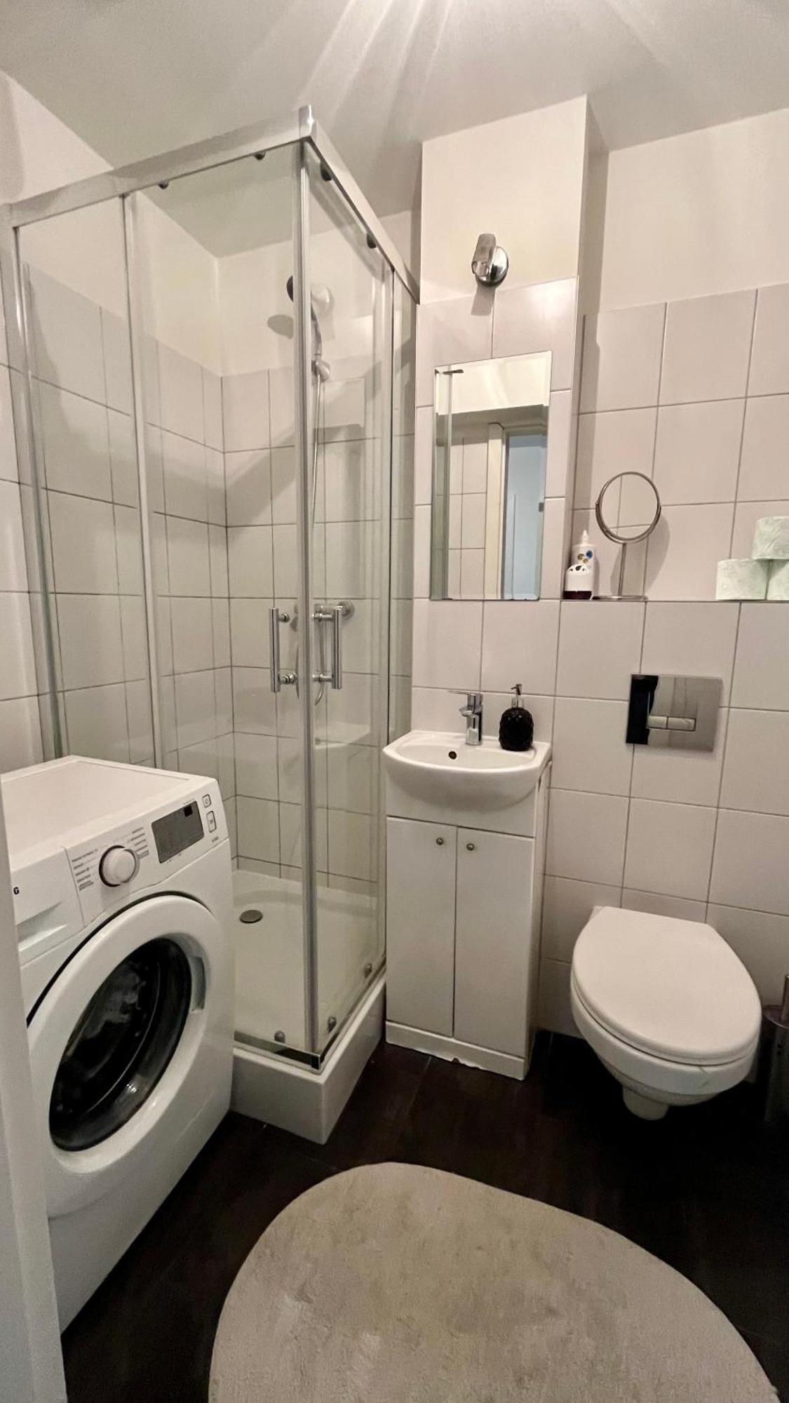 Rooms In Warsaw - C106B المظهر الخارجي الصورة