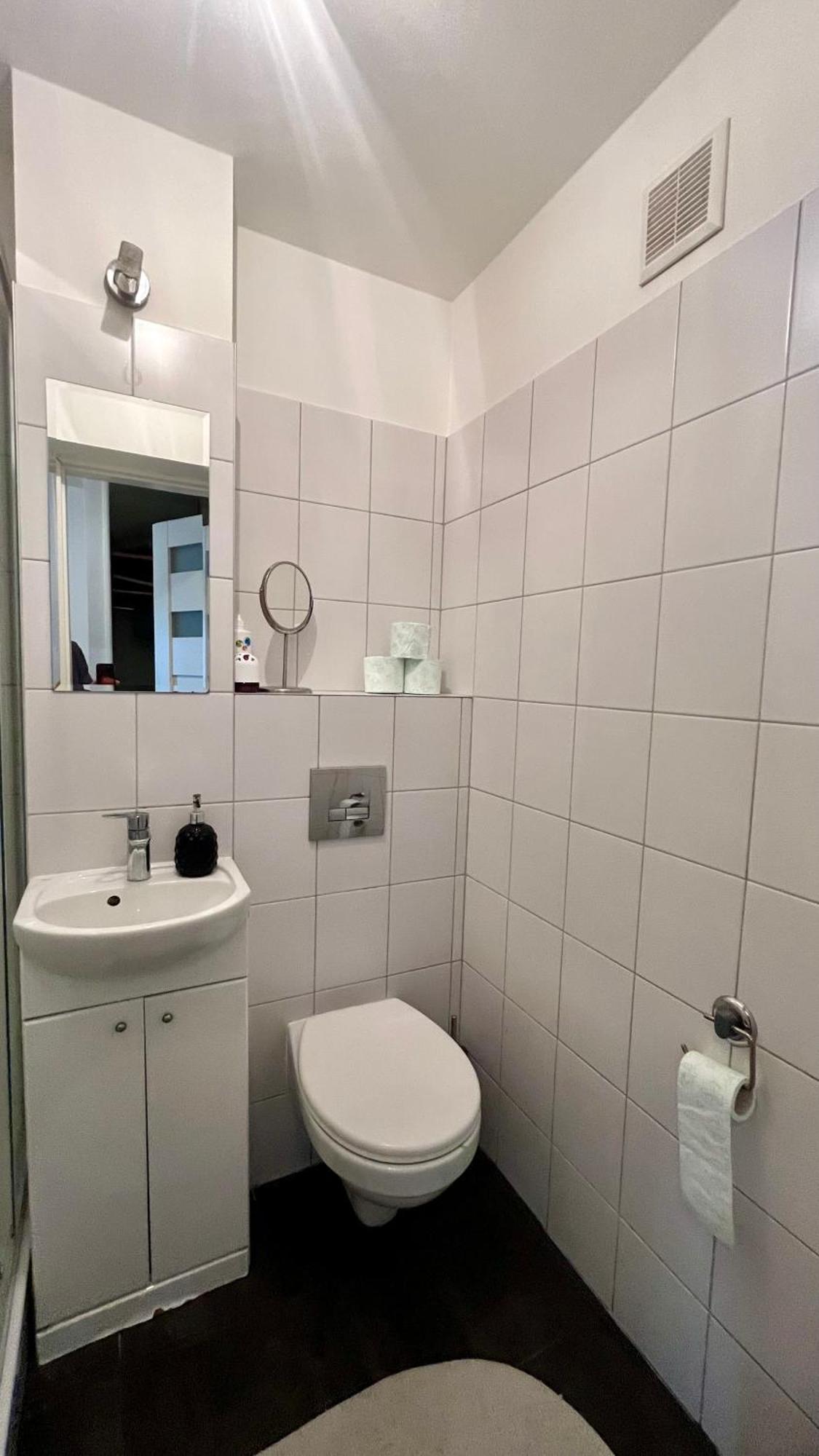 Rooms In Warsaw - C106B المظهر الخارجي الصورة